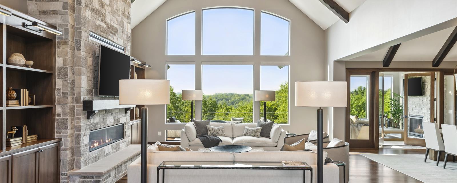 Enchanted Forest Chalet: Living Room