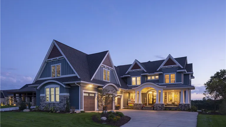 Fresh Farmhouse in Lake Elmo - Exterior 3