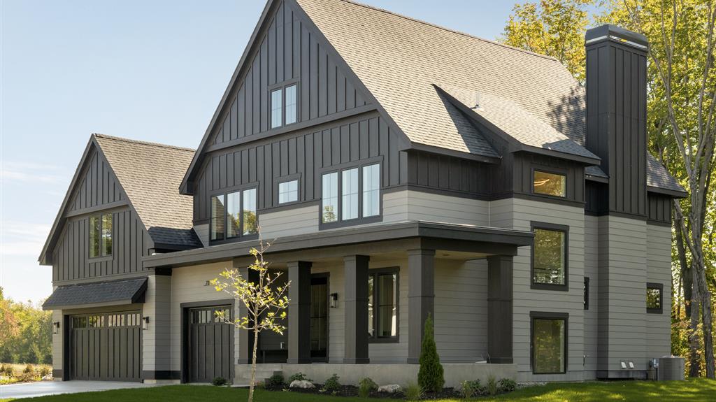 Luxe Two-Story in Woods of Medina - Exterior 2