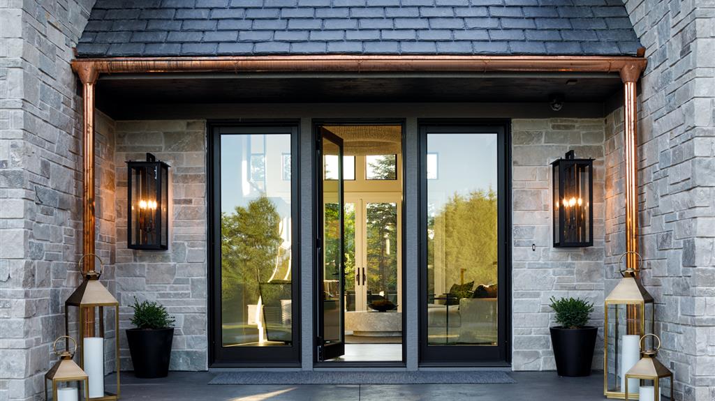 Modern Luxe on Majestic Pines - Front Entrance
